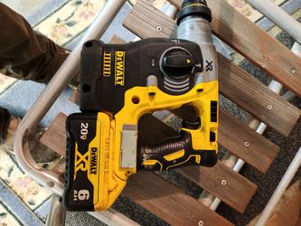 The Walt grow the hammer and 6A.H x r battery100$