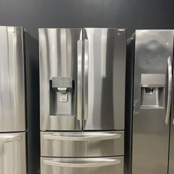 LG Four Door French Door Refrigerator AV U