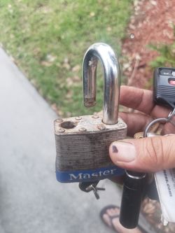 Master lock with 2 keys