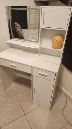 VANITY FOR SALE