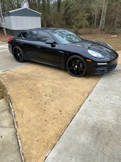 2016 Porsche Panamera