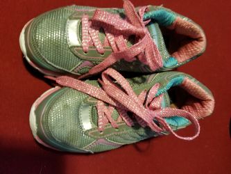 Girls Ralph Lauren Polo size 1 -1/2 glitter sneakers (look new)