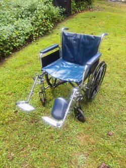 Excellent  Extra Wide Heavy Duty Wheel Chair 