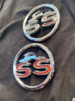 ORIGINAL 1963 IMPALA SS QUARTER EMBLEMS