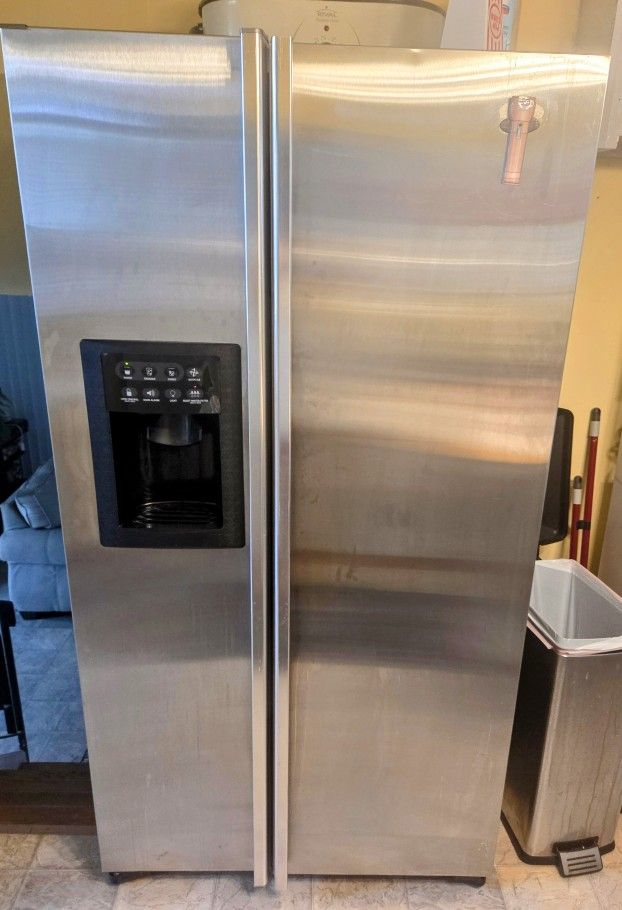 Refrigerator