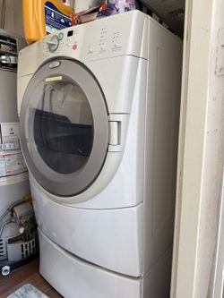 Whirlpool Dryer w/ Pedestal