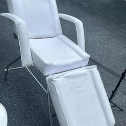 Facial Chair Like New 