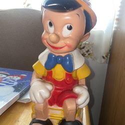 Walt Disney’s 1971 Pinocchio Piggy Bank 