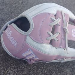 Wilson Glove