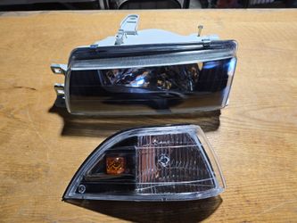 Toyota Corolla Smallbody 1(contact info removed) Yr model Ee90 - GLASS Headlight Head light w/ Signal Light Smoke type