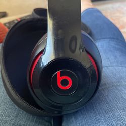 Beats Studio 2 Headphones 