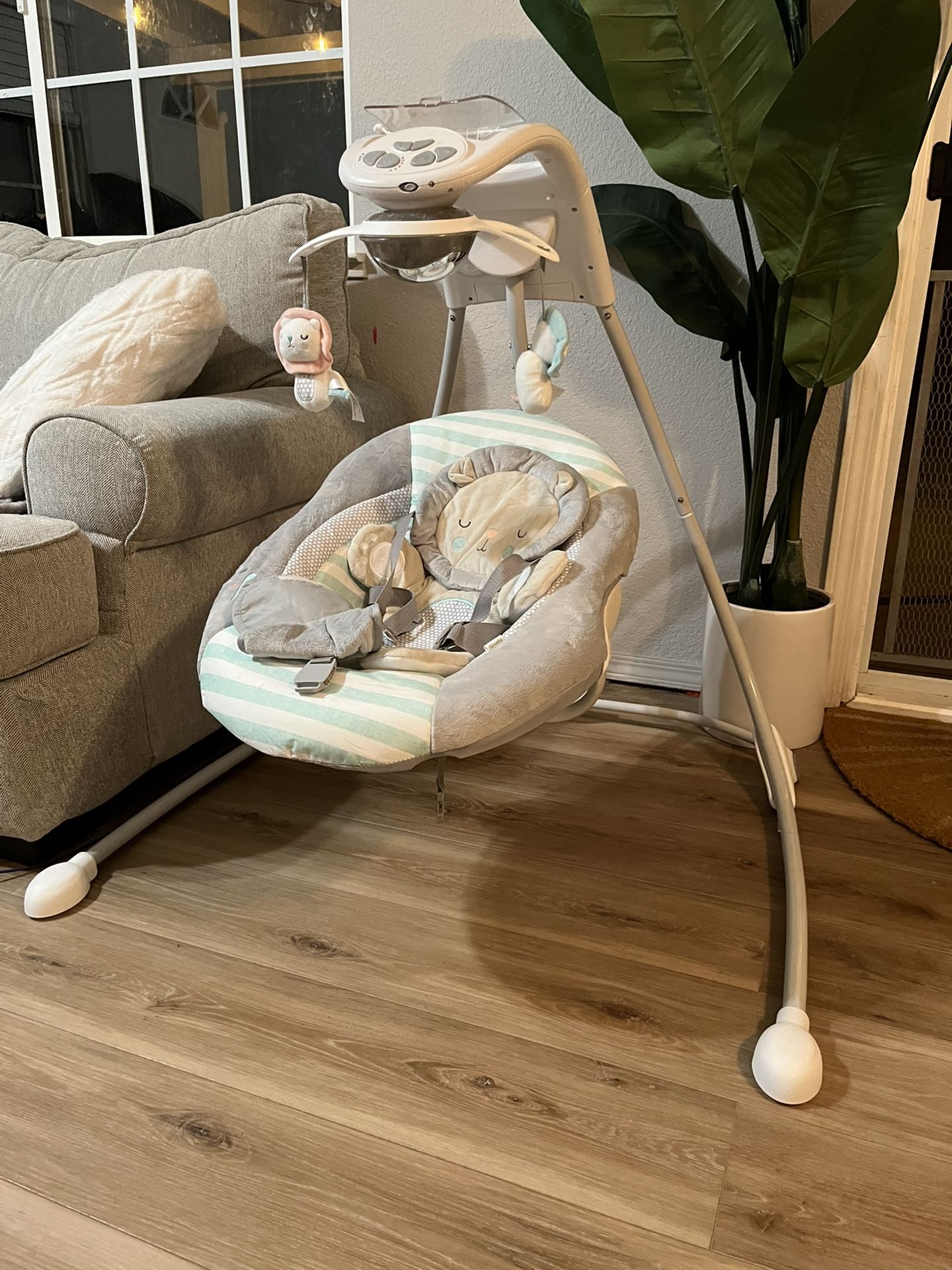 Ingenuity Swing Bran New