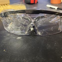 New safety glasses with clear lenses.  New Safety Glasses 5 pairs for $10 or $3 each 