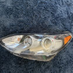 Kia Sportage Headlight