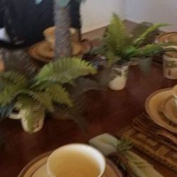 For sale Dining table and Cabinet