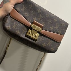 Louis Vuitton Purse 