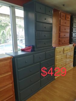 9 Drawer Pinewood Dresser /Cómoda Pino 9 Cajones