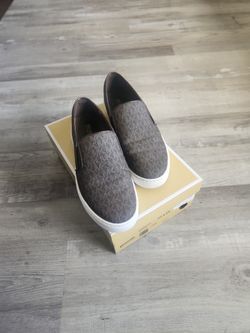 Michael Kors Keaton Slip On Size 9.5