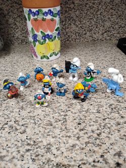 Vintage smurfs figures