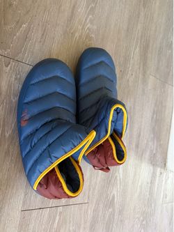 North face puffy shoes thermoball
