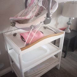 Change Table Bouncer An Bath Chair