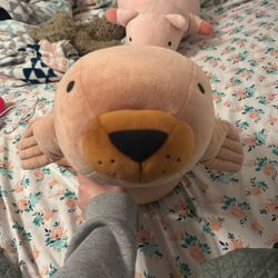 Seal weighted stuffed animal 