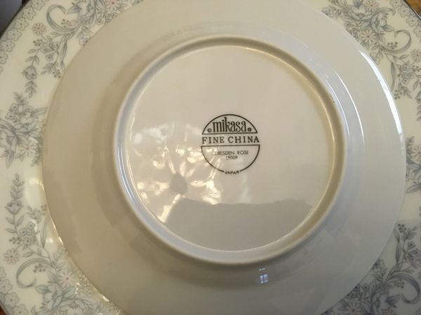 Mikasa Dresden Rose service for 8 45 pc platinum edge. Meet in ... Mikasa Dresden Rose service for 8 45 pc platinum edge. Meet in ...