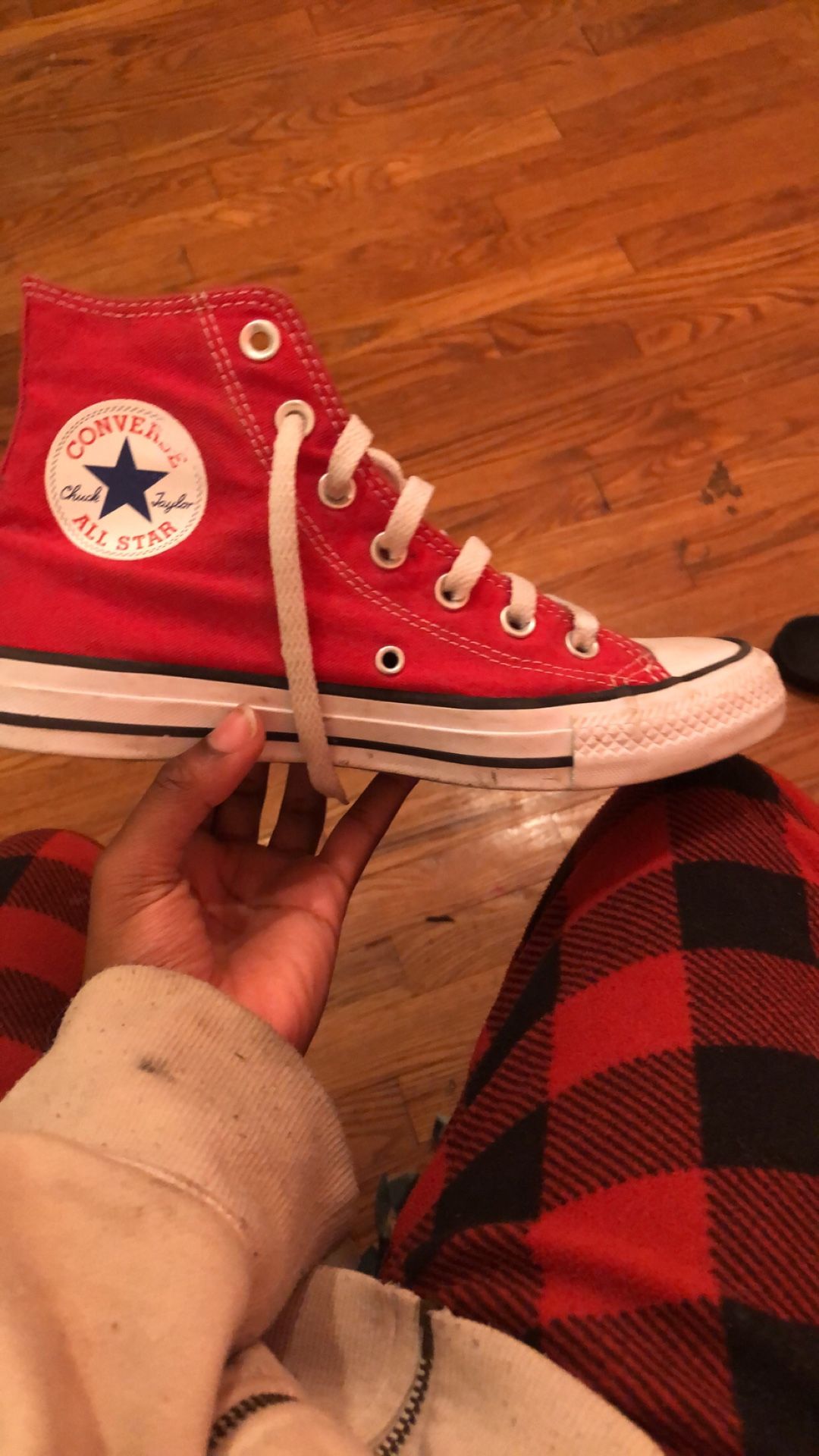 Red converses