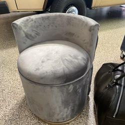 Small velvety Swivel seat with storage