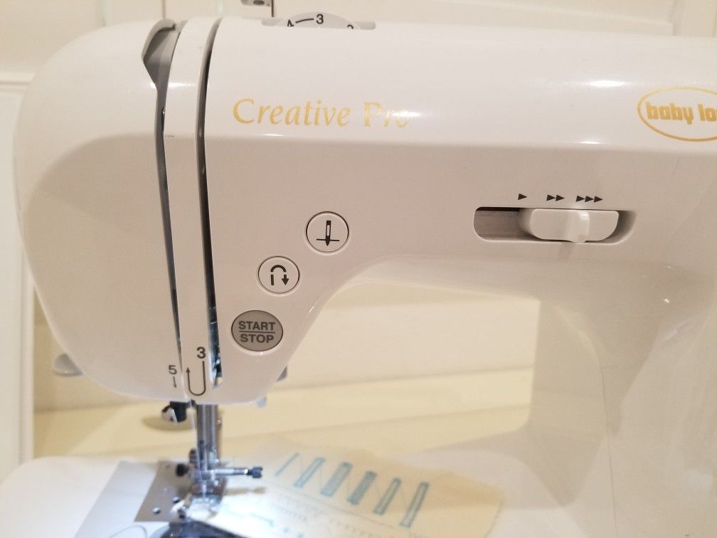 Babylock Grace/Creative Pro Sewing Machine for Sale in Penngrove, CA OfferUp
