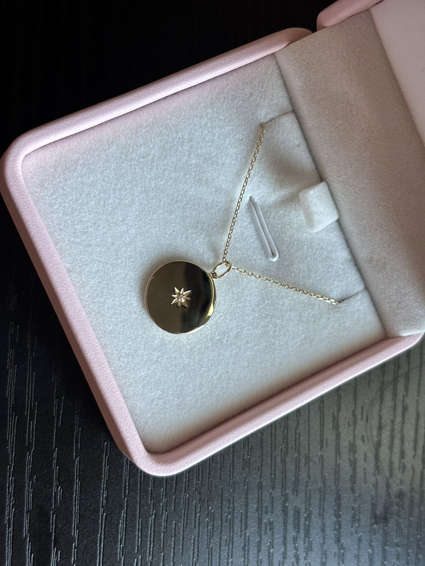 14k real gold starburst necklace w/ pendant 