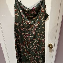 Silk green dress size 2 XL