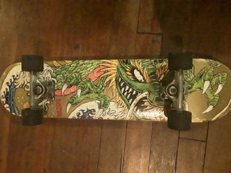 Skateboard with Asian Dragon with fat cruising Wheels