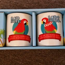 Margaritvillre Mr. & Mrs. Parrothead Mug Set