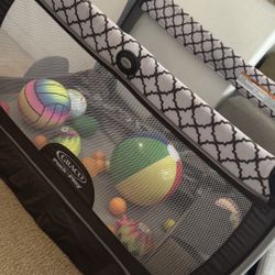 Pack & Play