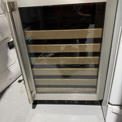 Monogram 24" Wine Reserve