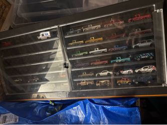 Hotwheels 50 car display
