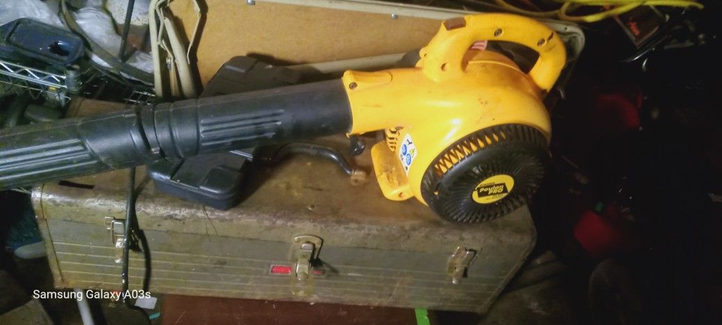 Poulan Pro Leaf Blower
