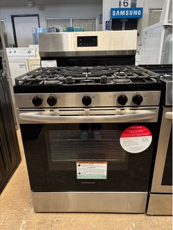 New! Frigidaire 30” Gas Stove #07