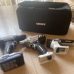 impact drill with thread drill, flashlight, battery and perfectly functional bag