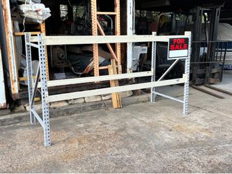 Pallet rack shelving