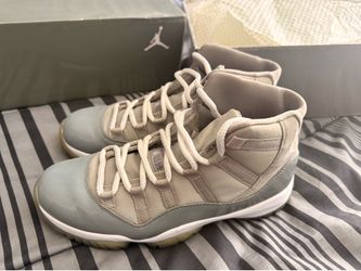 Jordan 11 Retro (8.5)