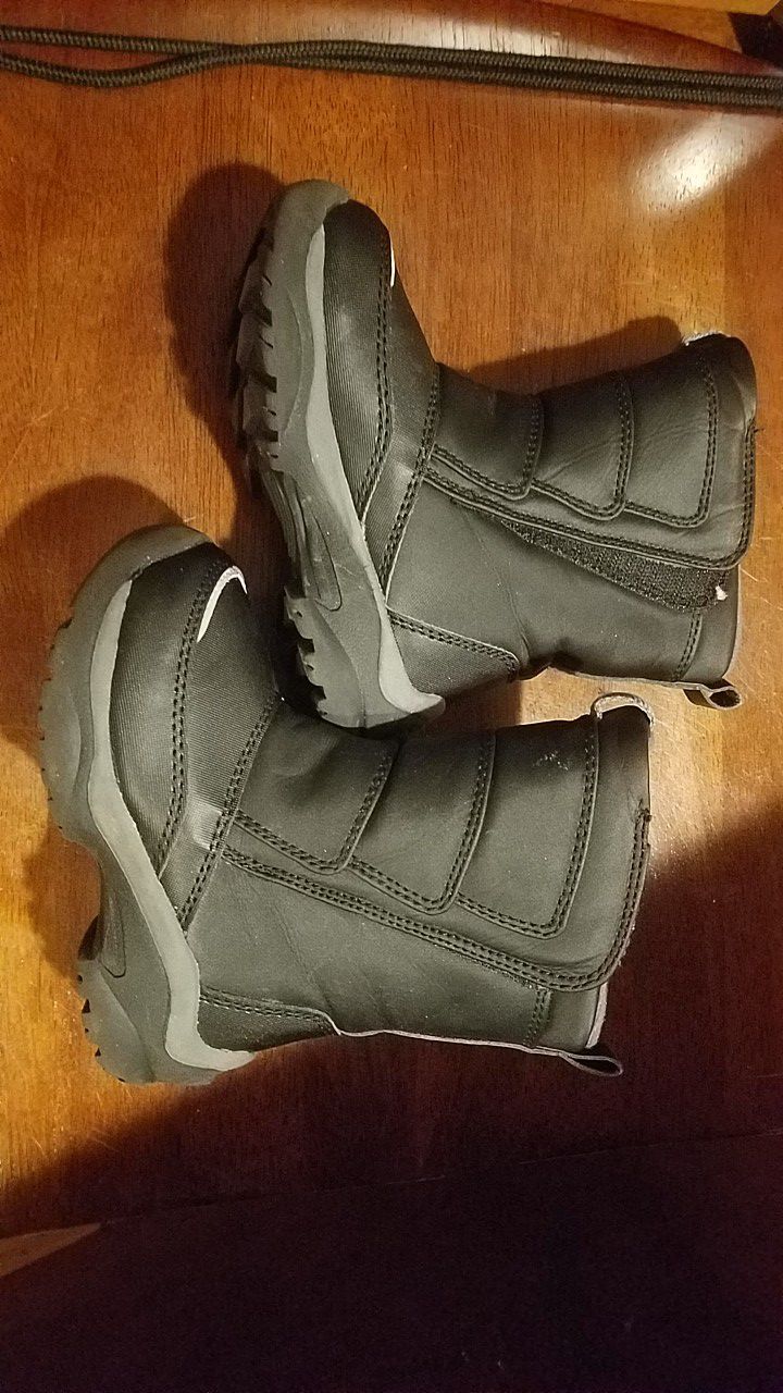 Lands end snow boots size 8 kids