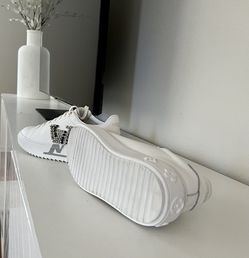 Women's Louis Vuitton Sneakers US8 EU9 for Sale in Costa Mesa