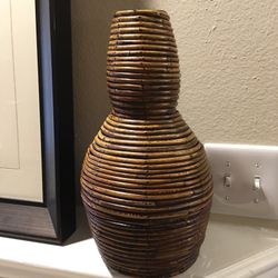 Wooden vase decoration