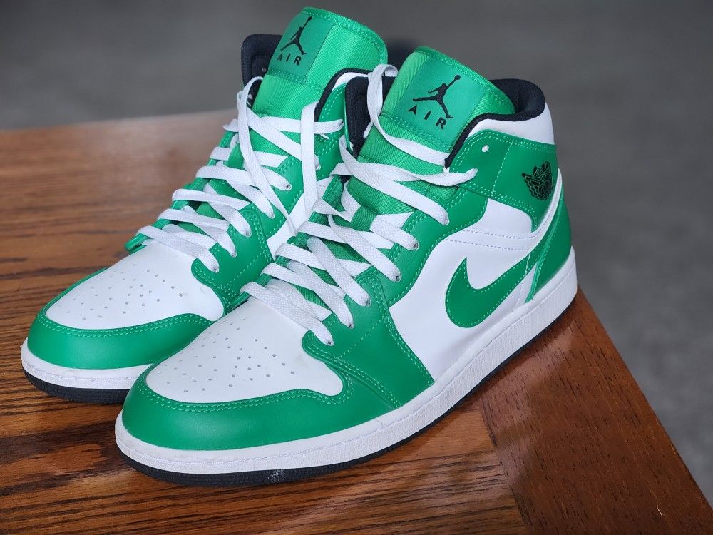 Air Jordan 1 Lucky green SIZE13