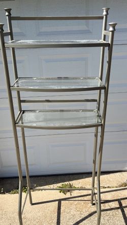 Bathroom storage shelf