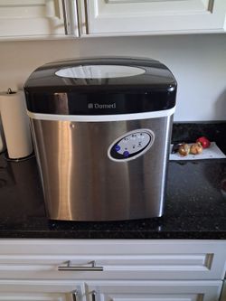 Ice maker dometic brand