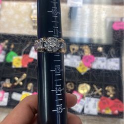 10k Gold Diamond Ring 