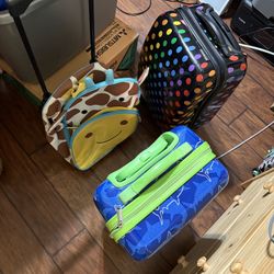 Kids carry on suitcase 